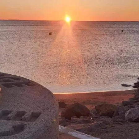 Entierement Refait A Neuf A 150 M De La Lejlighed